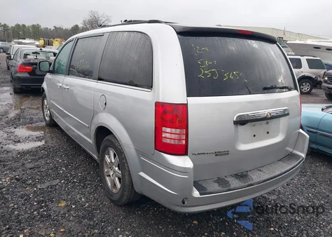 2008 Chrysler Town & Country Touring из США, поврежденный, VIN 2A8HR54P58R142500